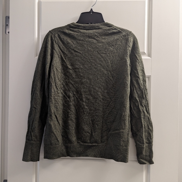 **PULLED** 🎉3/$50🎉 Banana Republic Merino Wool Sweater - Picture 3 of 5